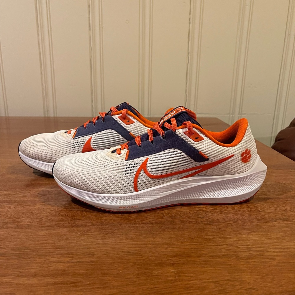 Nike Air Zoom Pegasus 40 Running Sneakers - Men’s 9.5 - Clemson Tigers